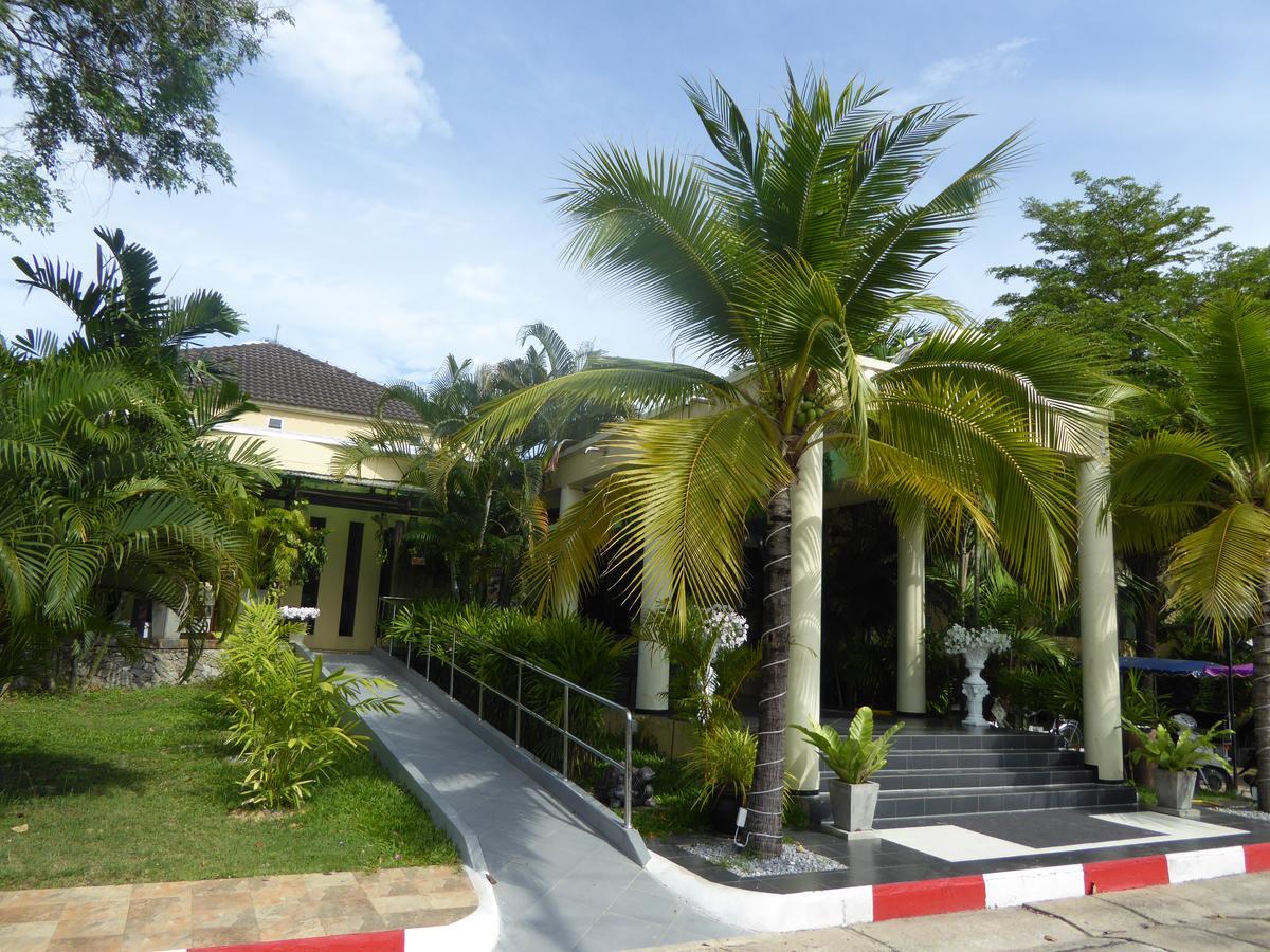 Oasis Garden&Pool Villa at VIP Resort Ban Phe Buitenkant foto